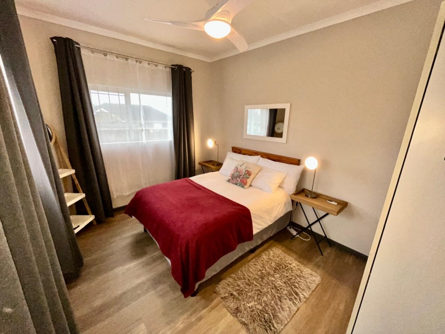 To Let 2 Bedroom Property for Rent in Beacon Bay Eastern Cape